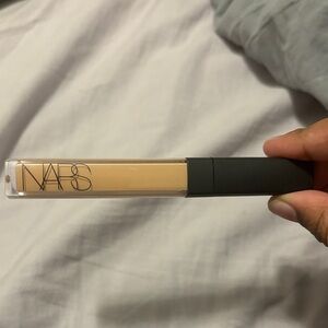 NARS full-size Radiant Creamy Concealer in Medium 2 Ginger